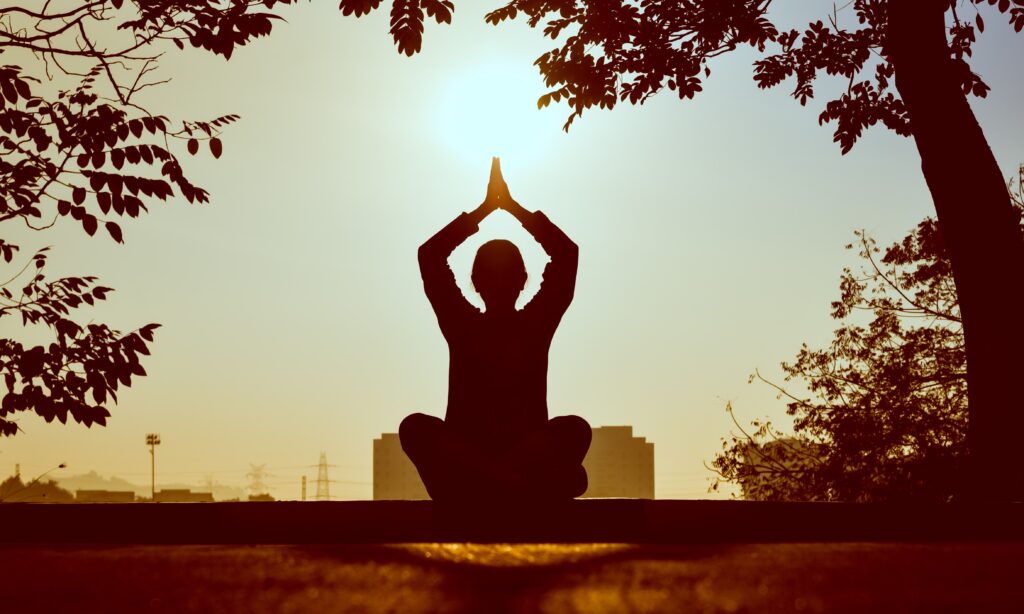 Yoga para meditar, equilibrio en cuerpo, mente y alma